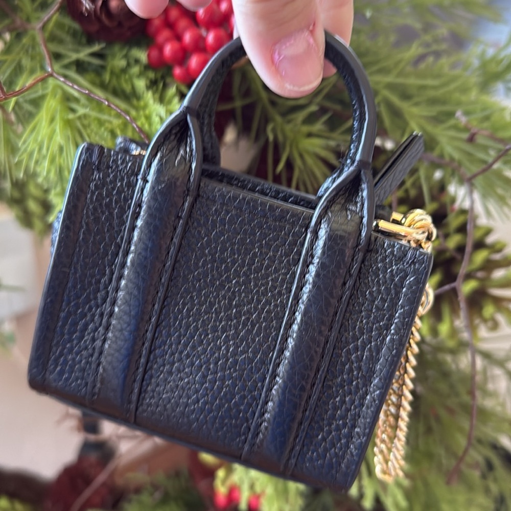 Marc Jacobs - Picture 3 of 5